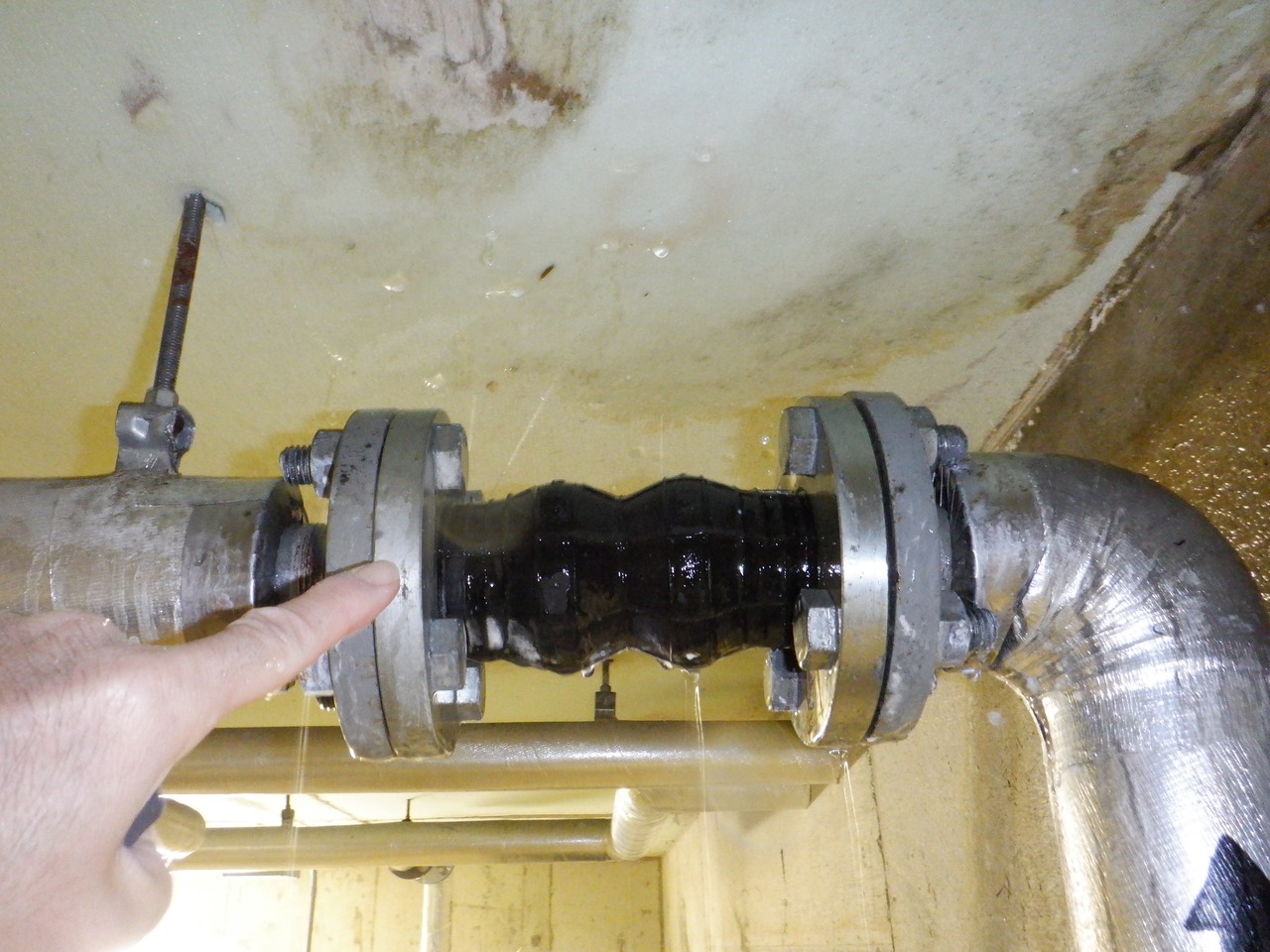 [24-Hour Equipment Emergency Response] Failure Alarm Received for a Pressure Water Supply Pump! Rapid Restoration Through Replacement Work
